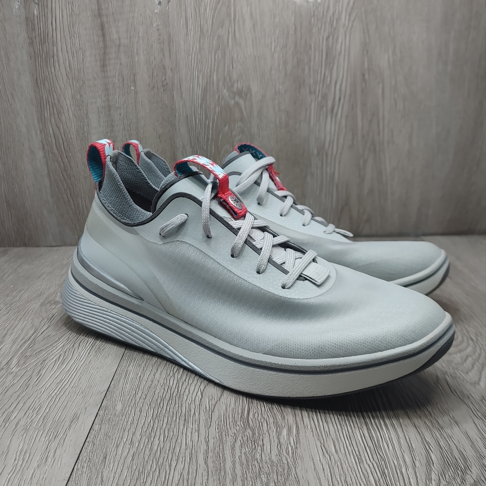 Stylish White Women's Sneakers